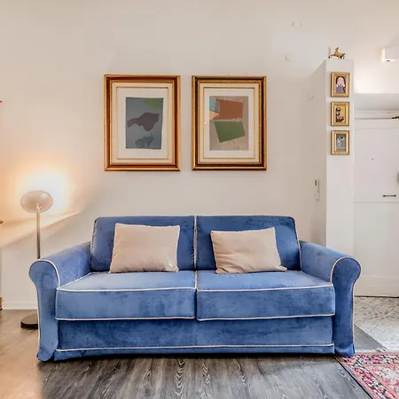 Sales In Trastevere Рим