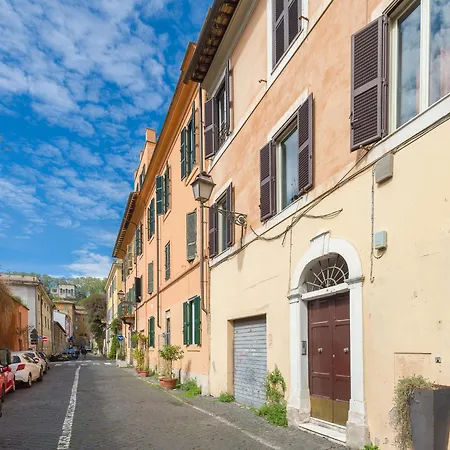 Appartement Sales In Trastevere *