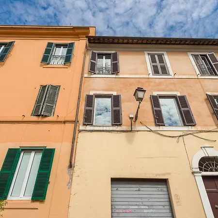 Sales In Trastevere Apartment *