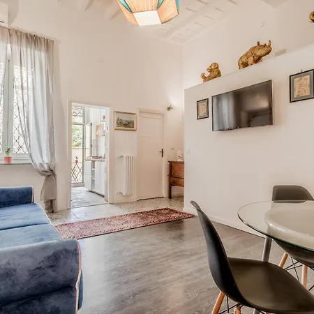Sales In Trastevere Apartment *
