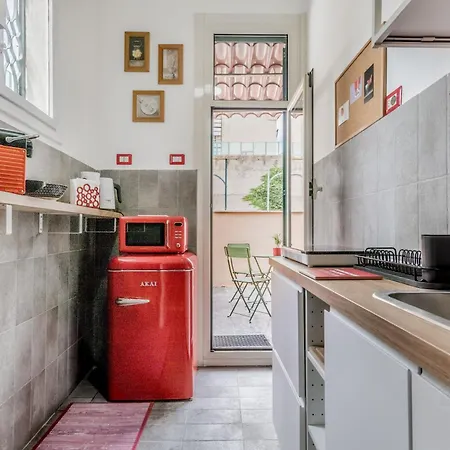 Sales In Trastevere Apartment