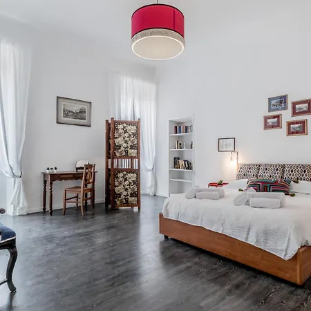 Sales In Trastevere