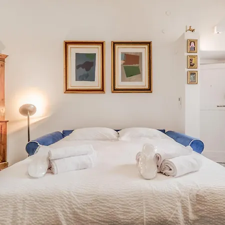 Sales In Trastevere Apartment Rome