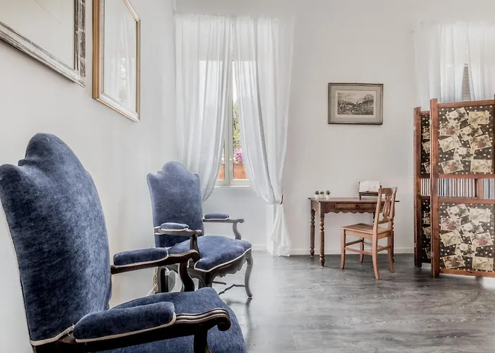 Sales In Trastevere * Roma